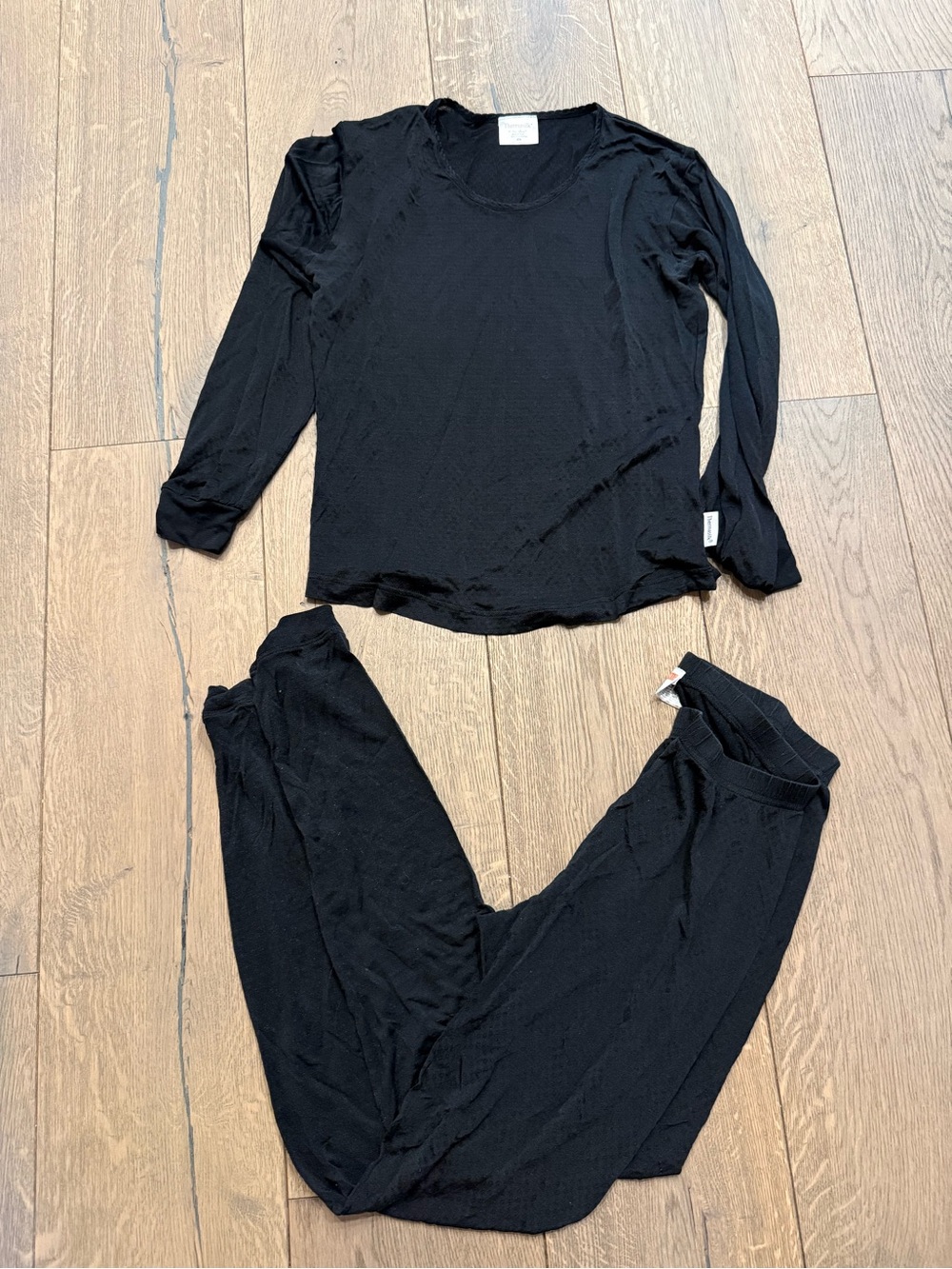 Thermasilk Pointelle silk baselayers